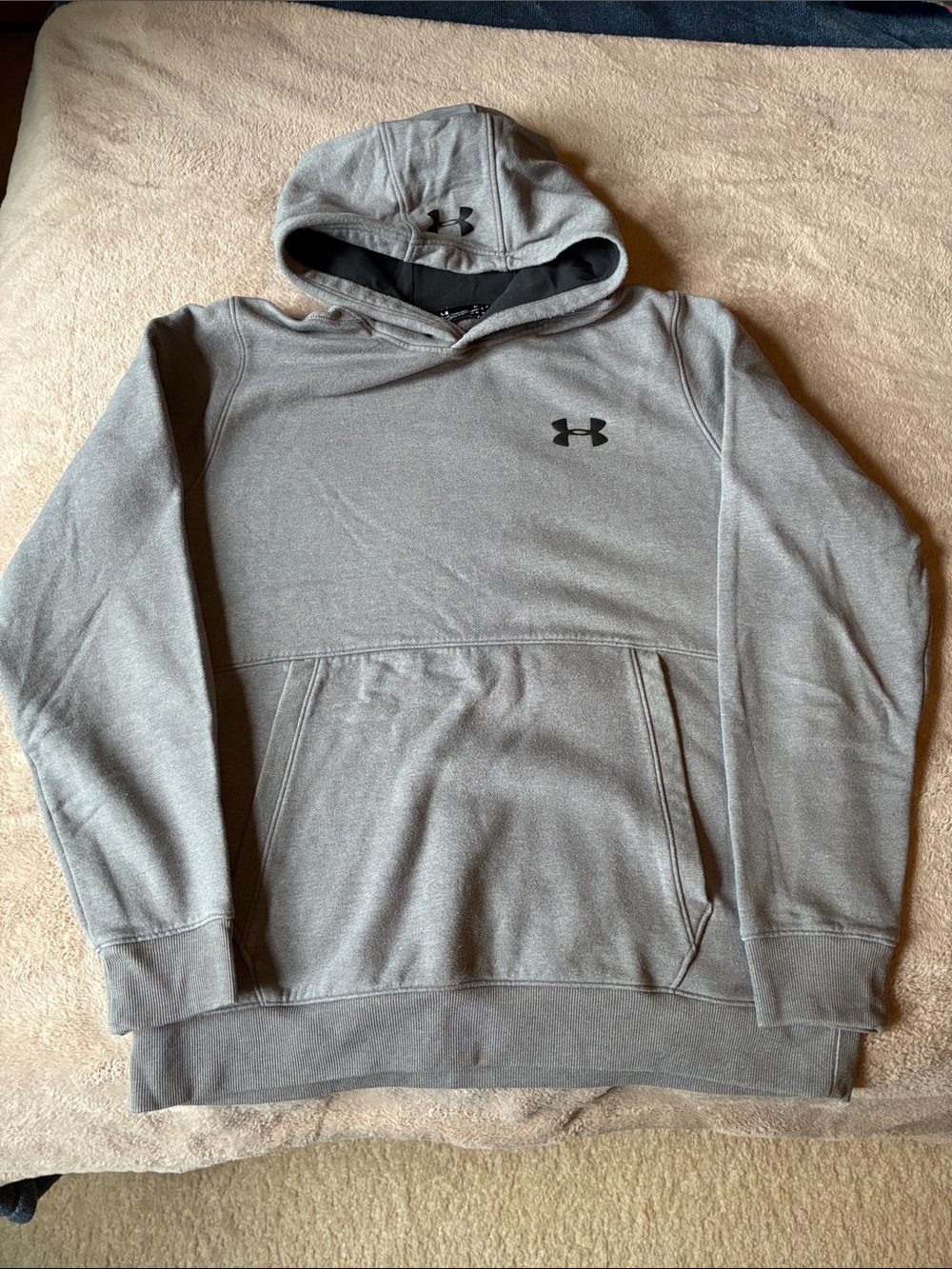 Under Armour Men's Heather Gray Hooded Pullover Sweatshirt